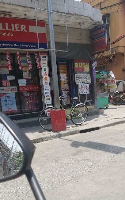 Photos of M Lhuillier in San Juan City, Metro Manila .